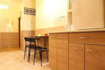 East Station Private Rooms Budapest Exterior photo